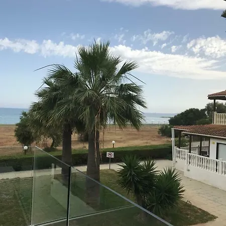 度假居 Seaside 拉纳卡